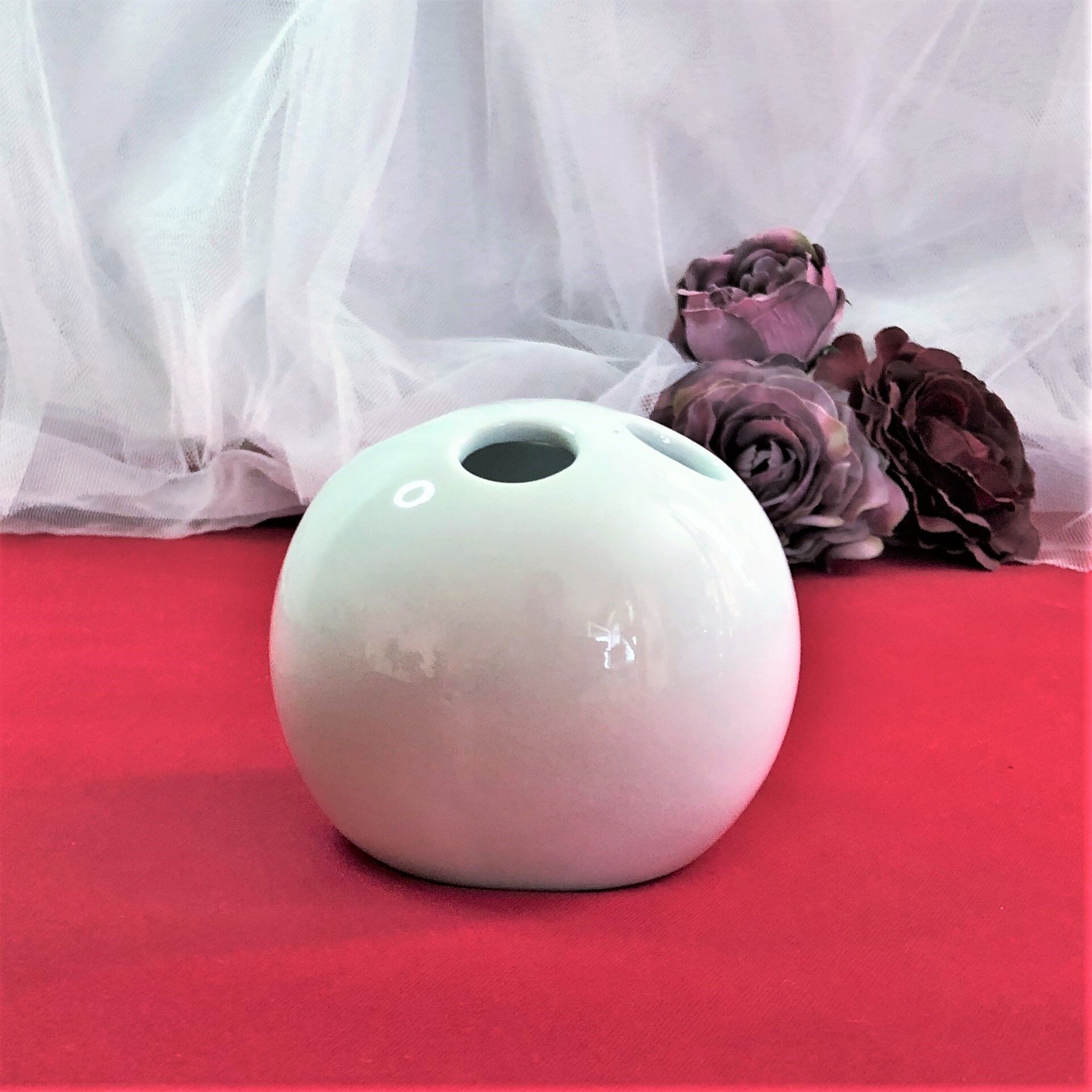 Bouquet maker vase soliflore porcelain