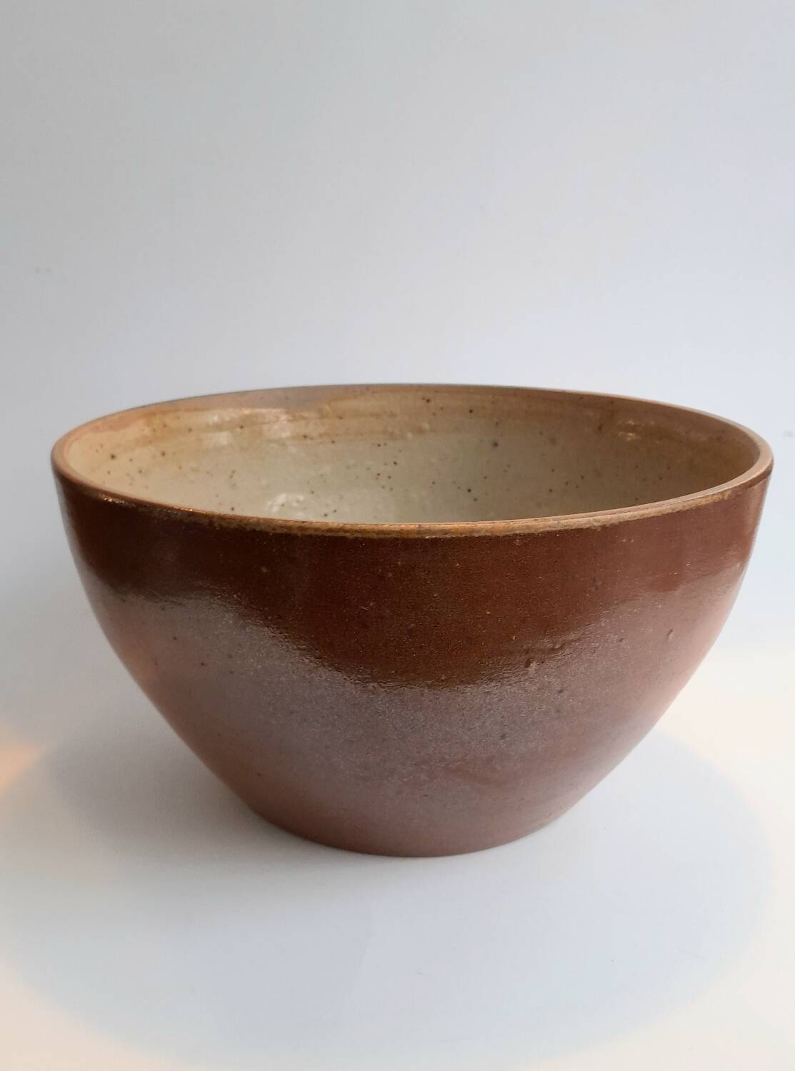 Stoneware salad bowl