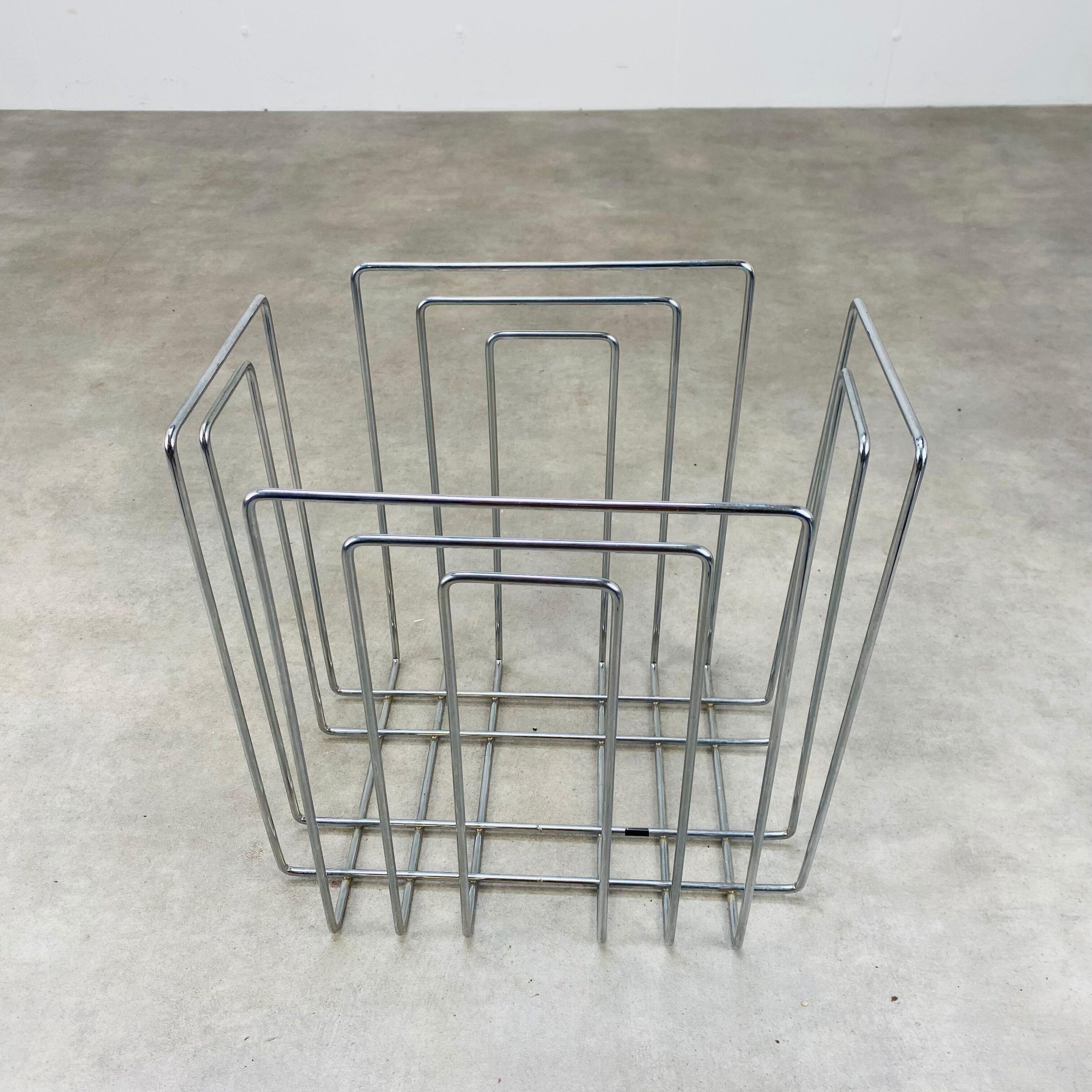 Willi Glaeser chromed metal magazine holder for TMP 80s