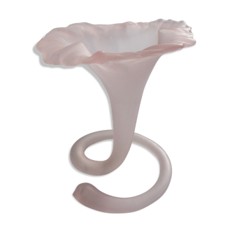 Flower shaped vase
