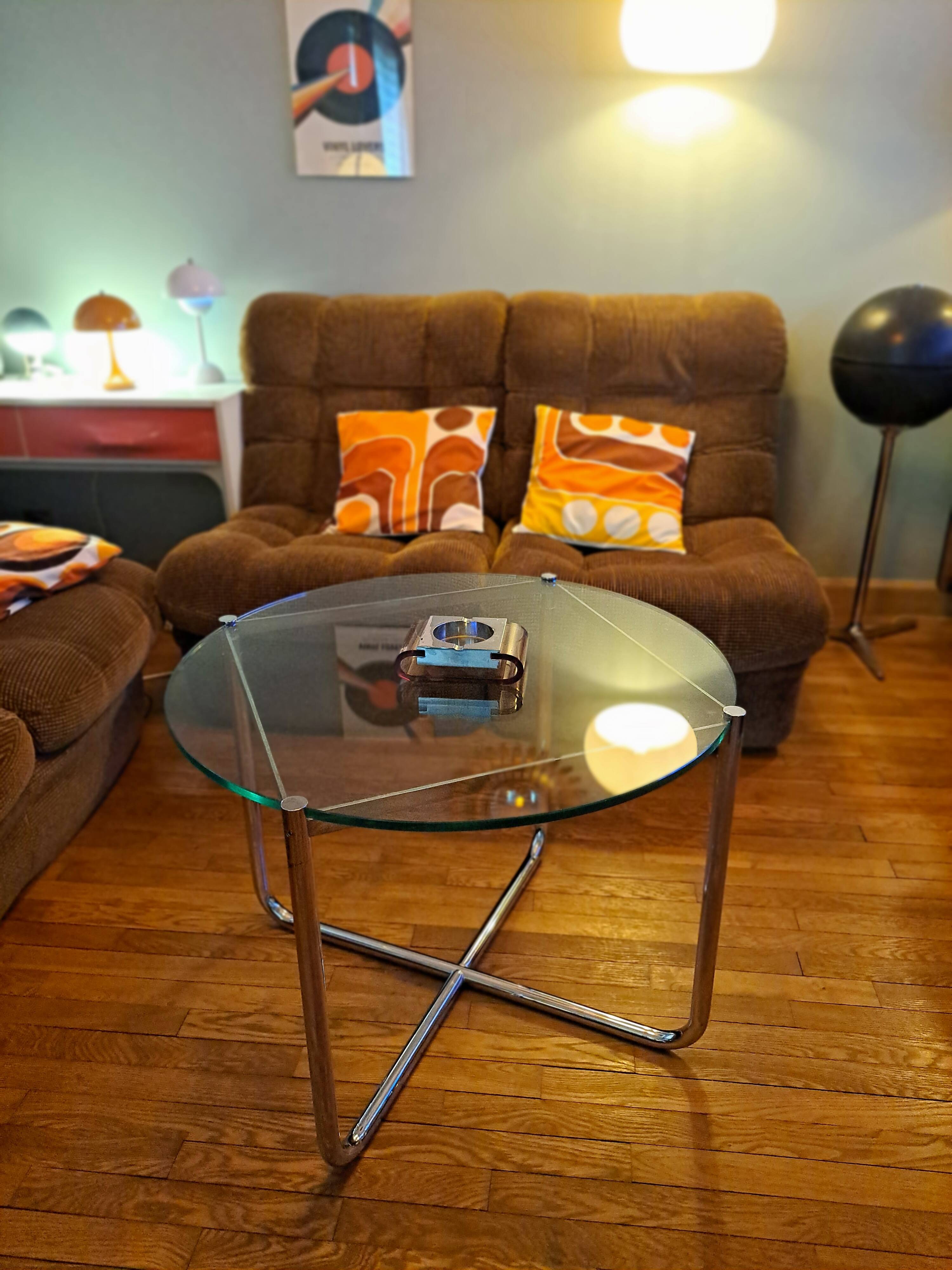 Van Der Rohe Italy Bauhaus' MR coffee table, occasional glass/chromed steel