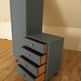 Asymmetrical wardrobe.