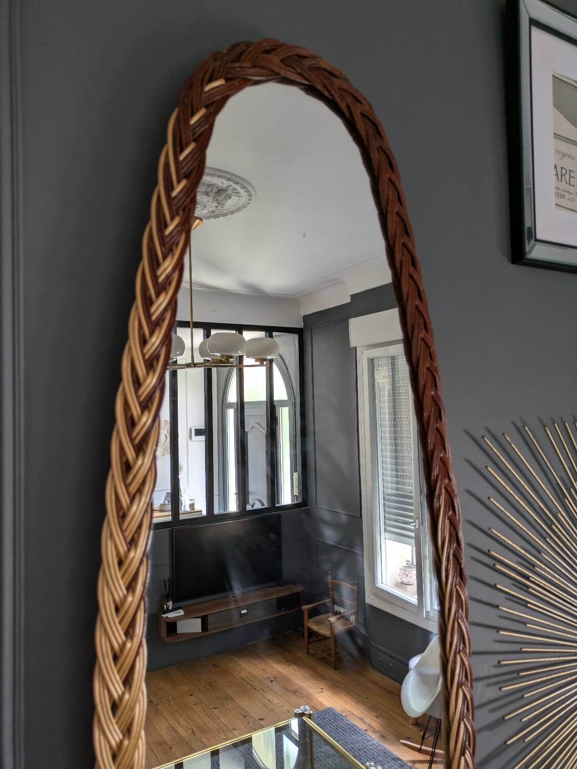 Large rattan mirror 60'