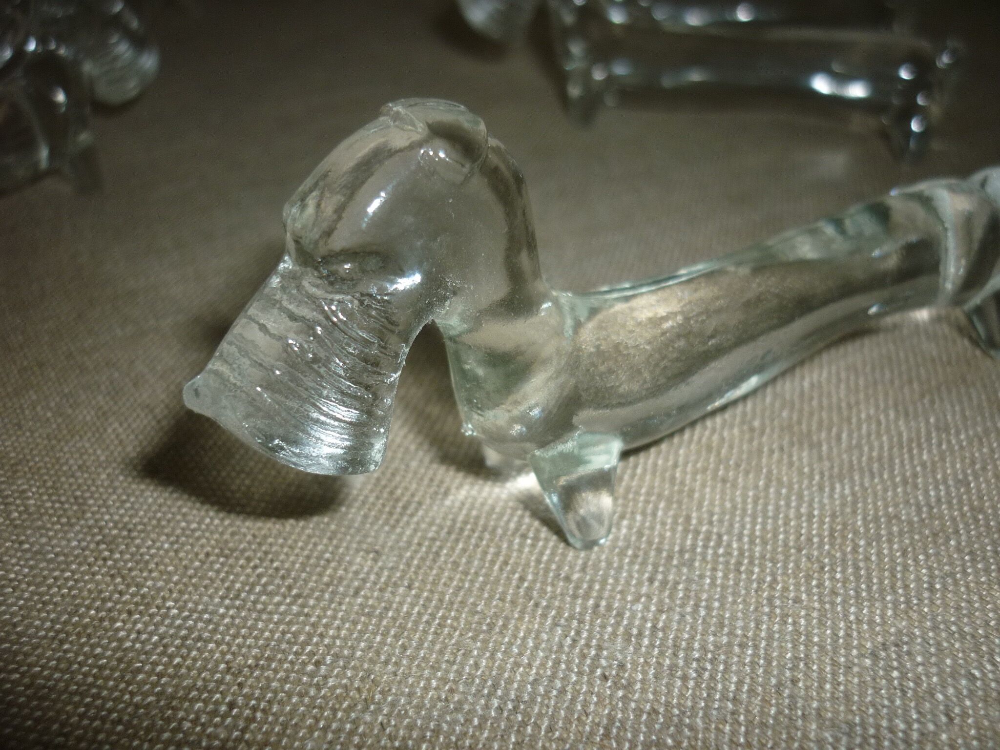 11 glass art deco knife holder/rest