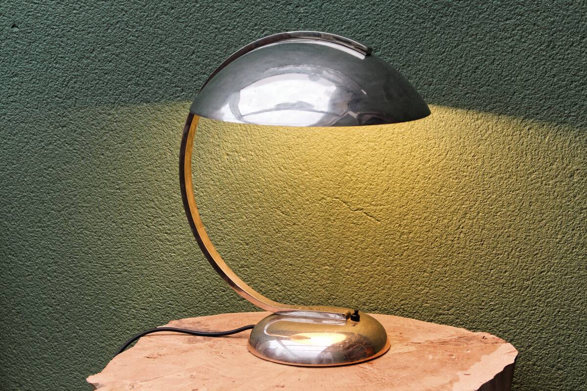 Lampe de bureau, design Egon Hildebrandt, Bauhaus