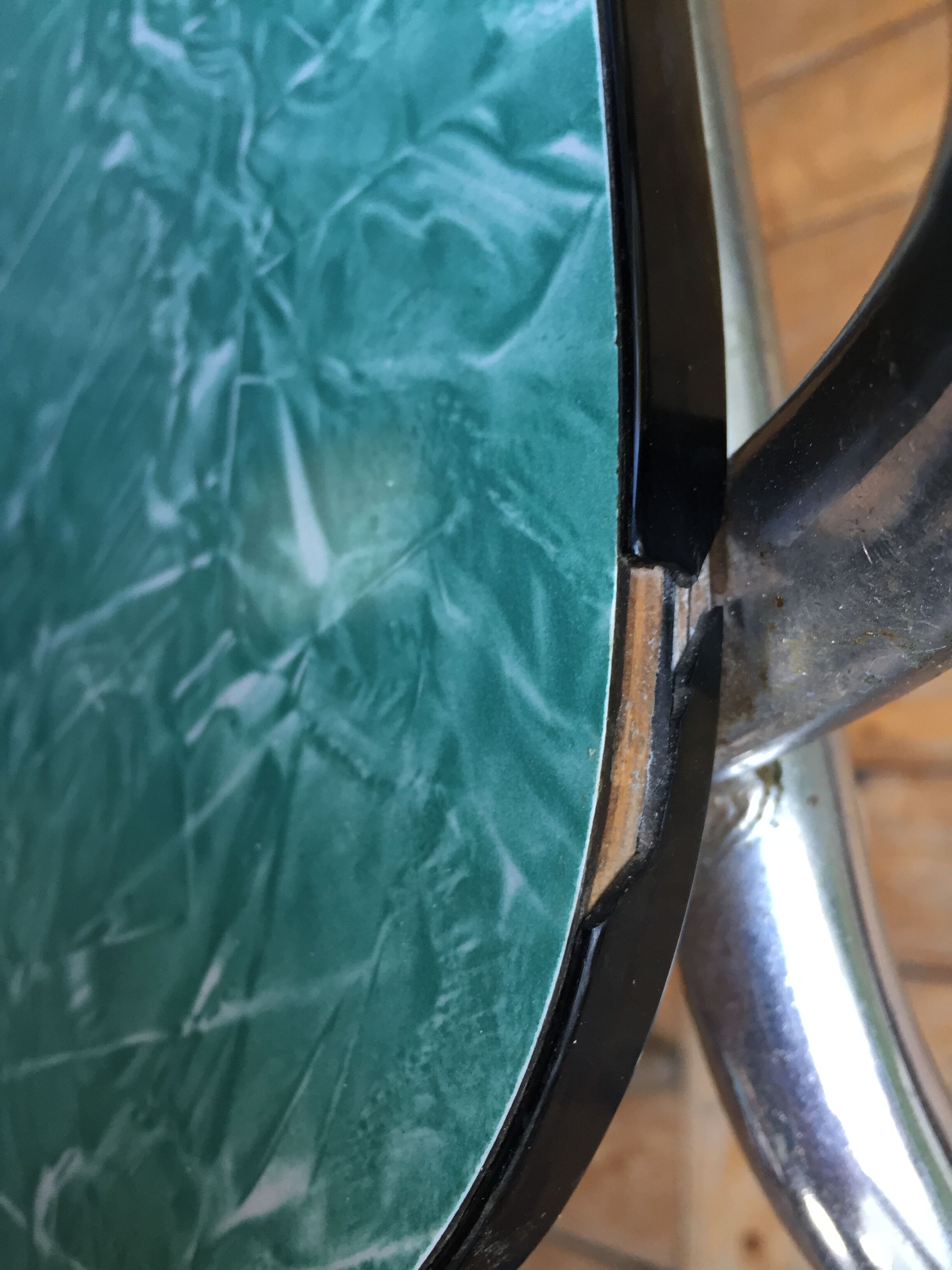 Formica vintage green table and opaline - 6 matching chairs