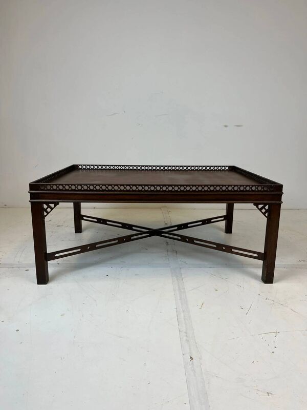Table basse chinoise en acajou