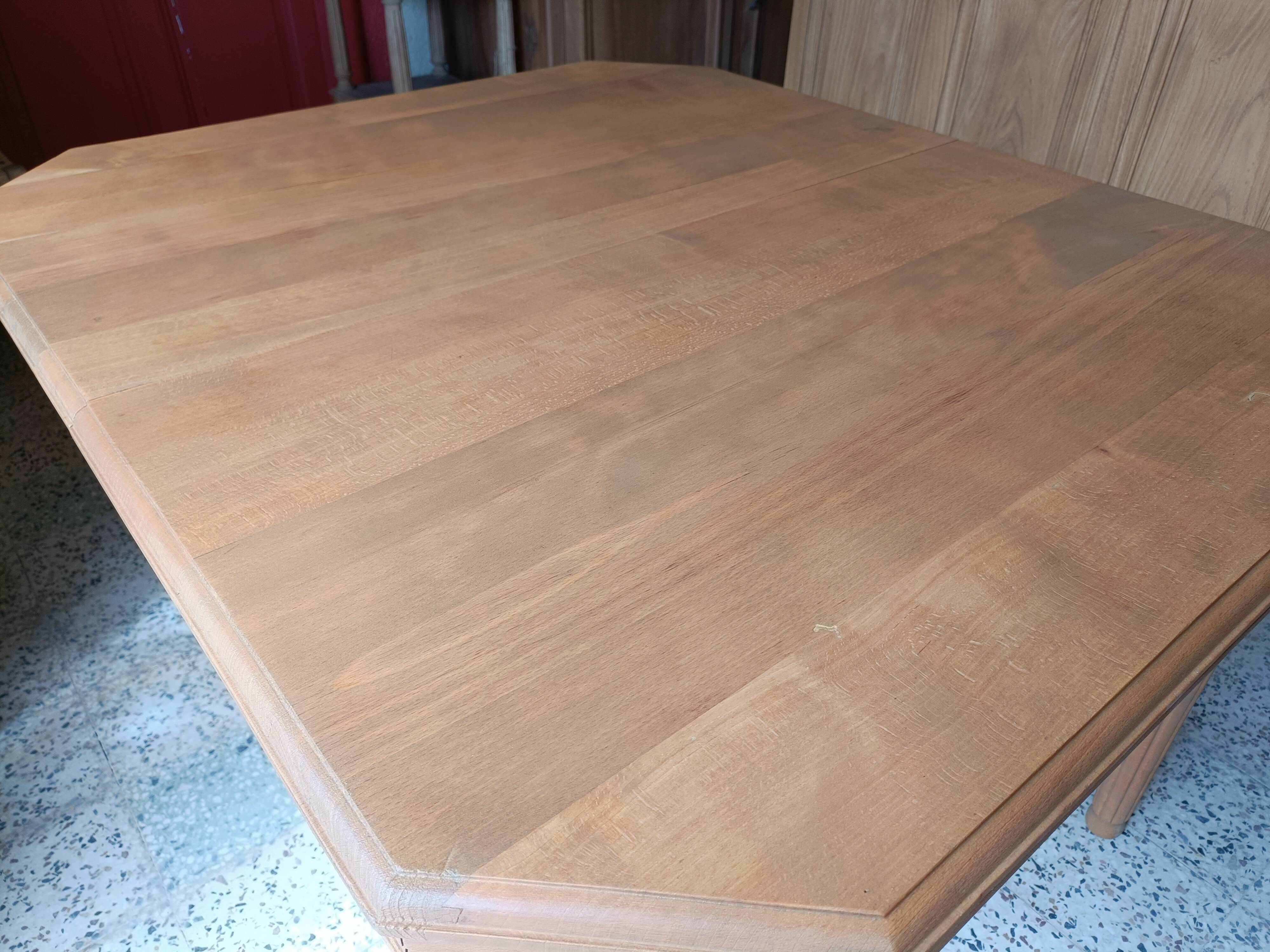 Renovated Art Deco table with 3 extensions.