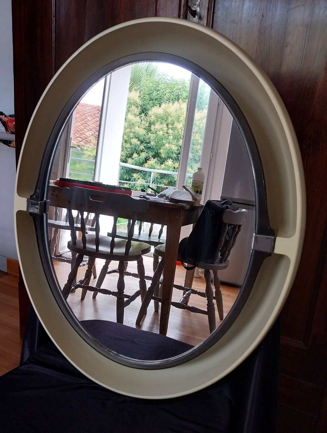 Illuminating oval mirror by Allibert