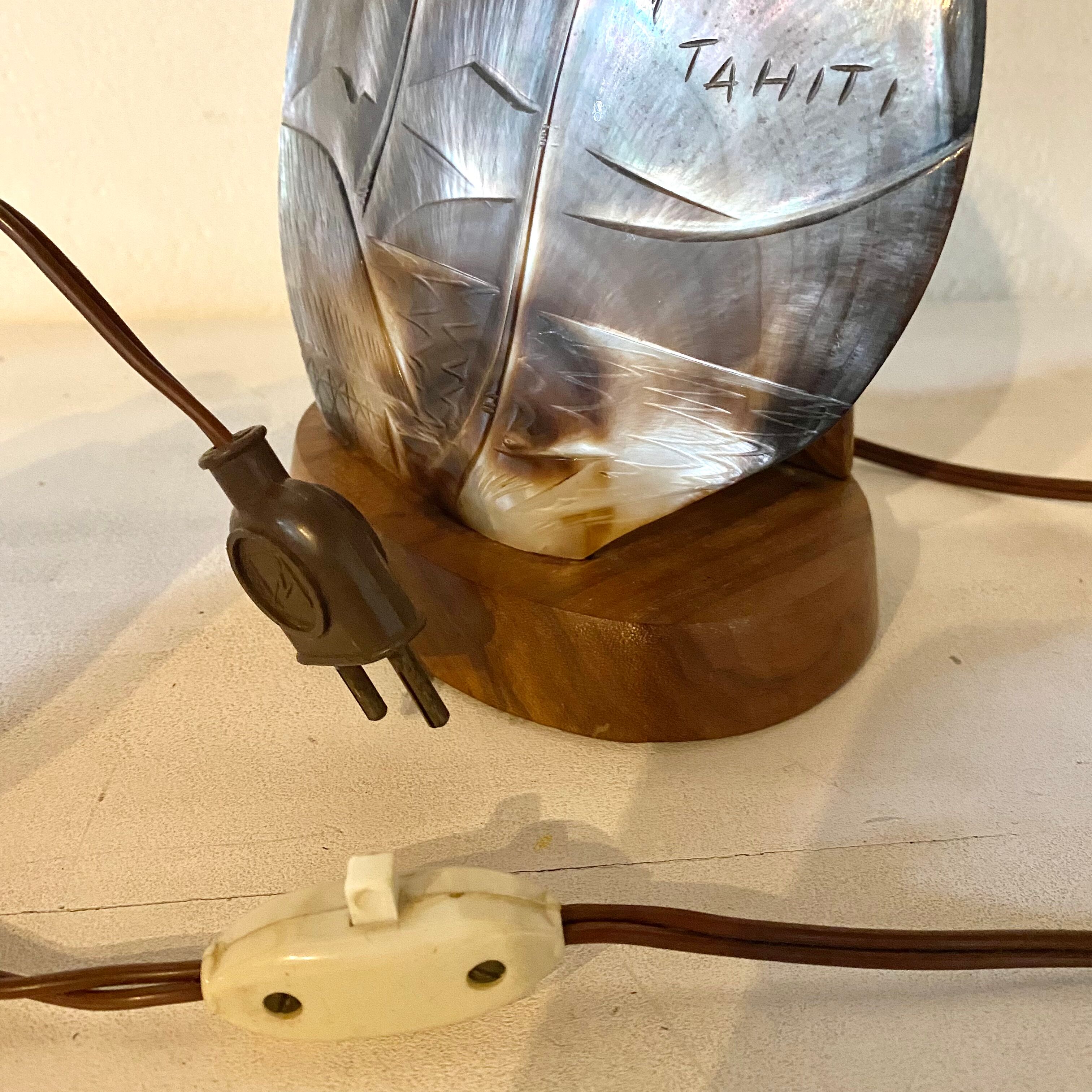 Vintage shell lamp Tahiti