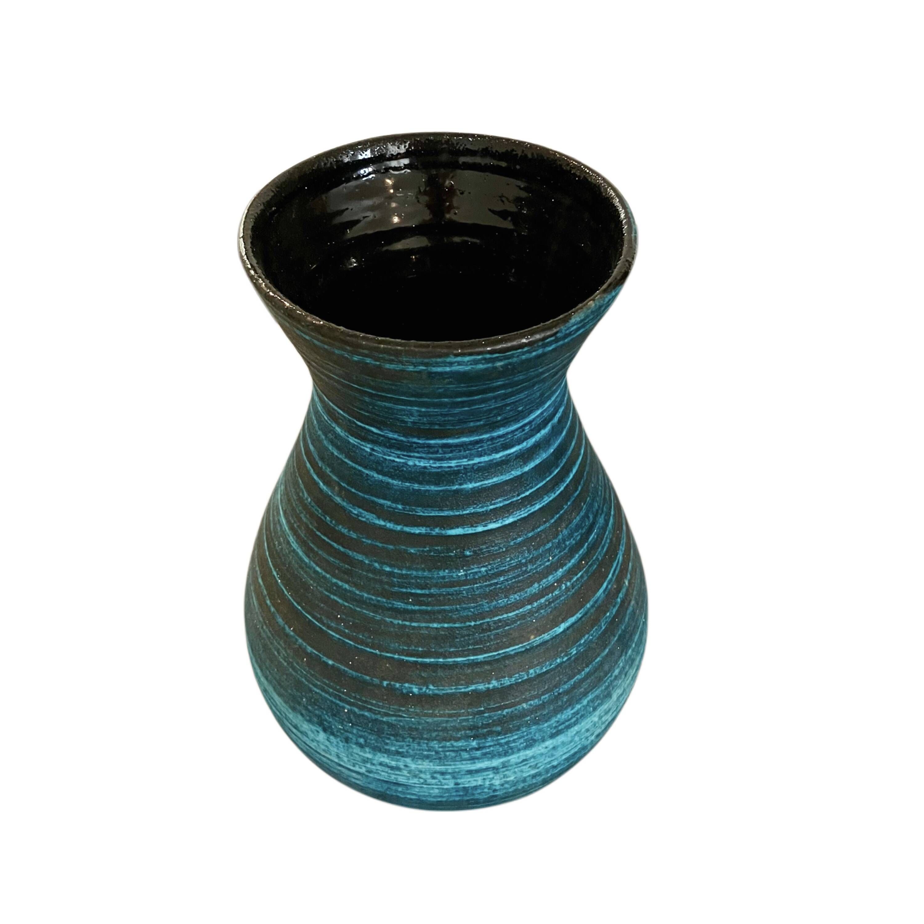 Accolay, blue ceramic vase, "gauloise" collection, 1960s