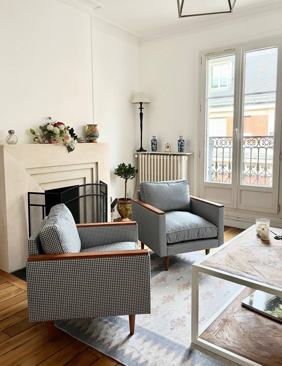 Blue houndstooth square armchairs