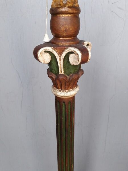 Esapgne ep 1900 ground carved wood lamppost