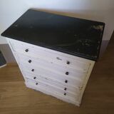 Chest of drawers