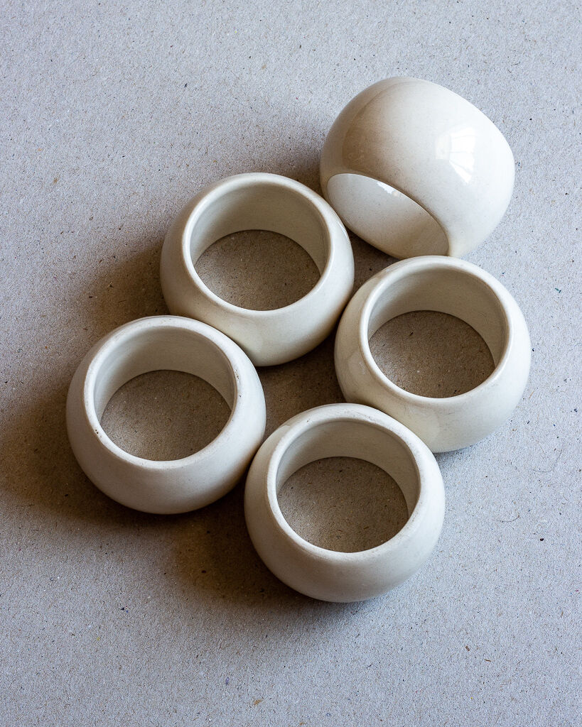 Set of five rounds of vintage stoneware towel