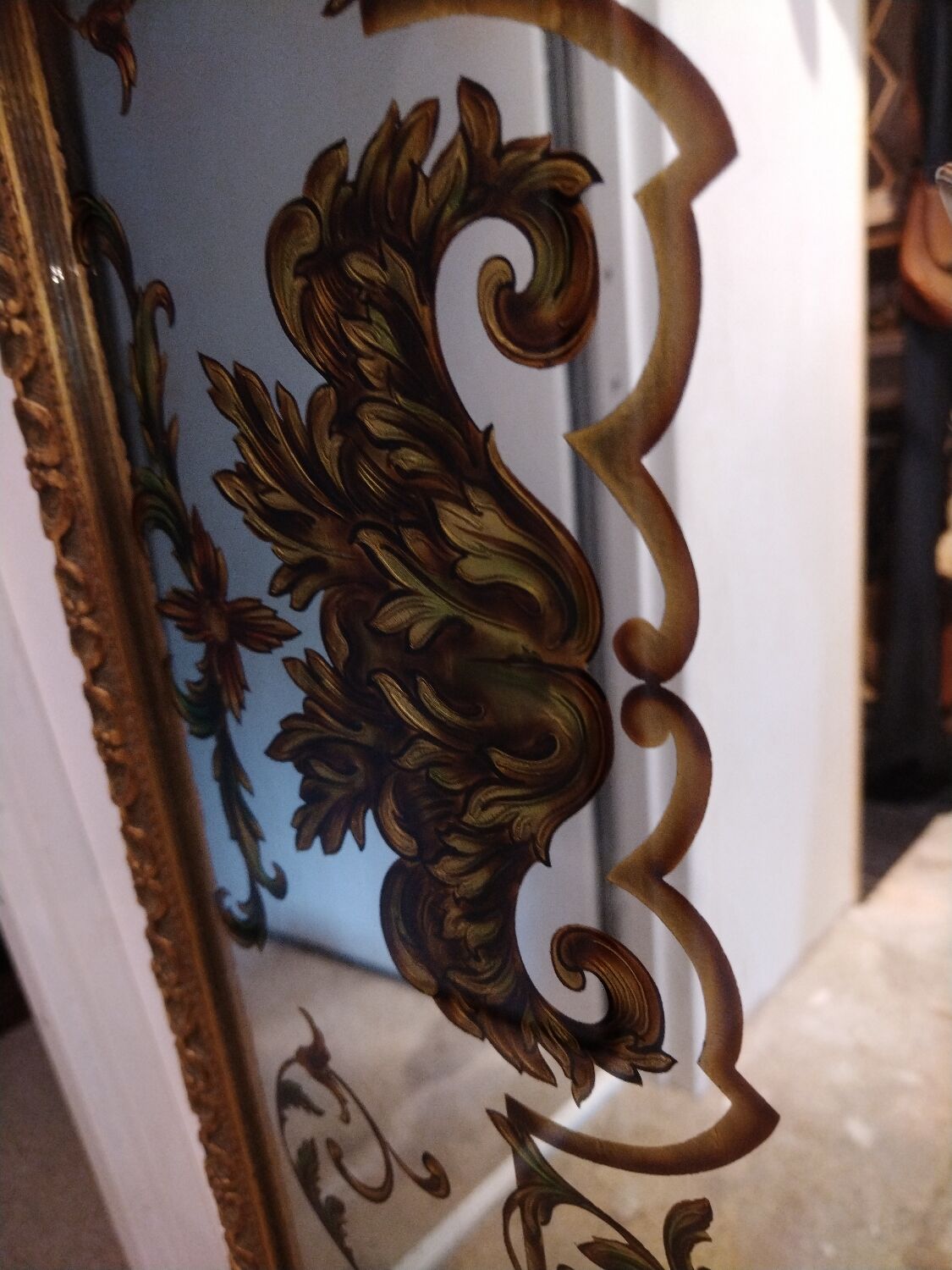 Bistro brasserie mirror