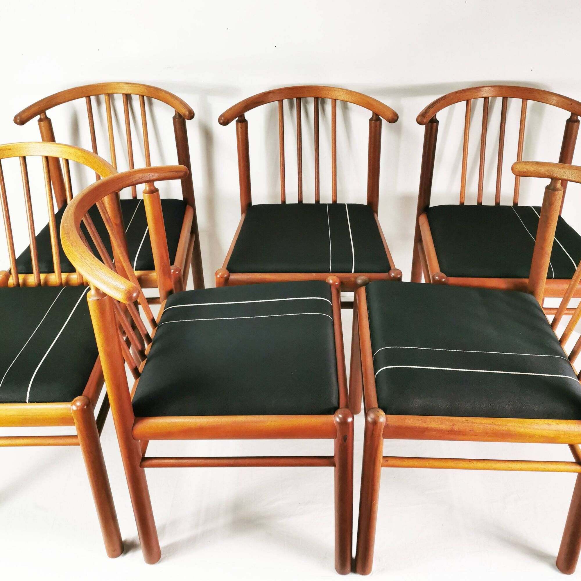 Ensemble de 6 chaises en teck, style Mid-Century, Danemark, années 1970.