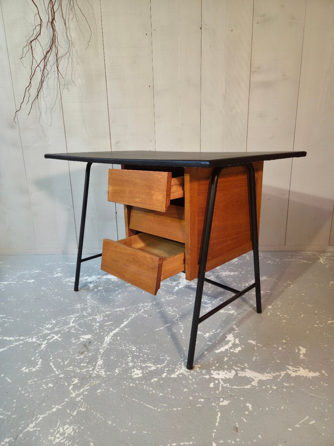 Modernist desk