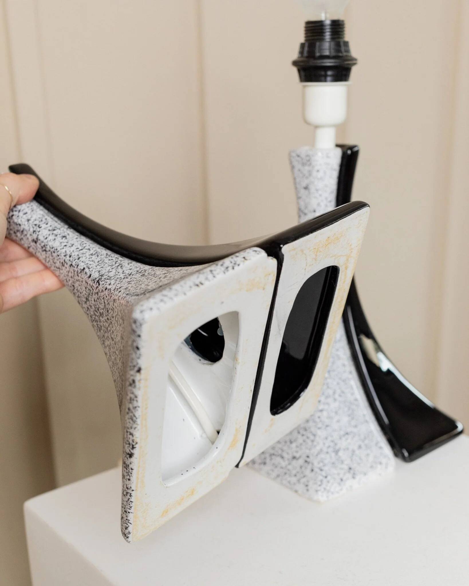 Pair of Handmade Ceramic Lamps in Black and White, 1980s Memphis-Style Italian Retro Bedside Lights