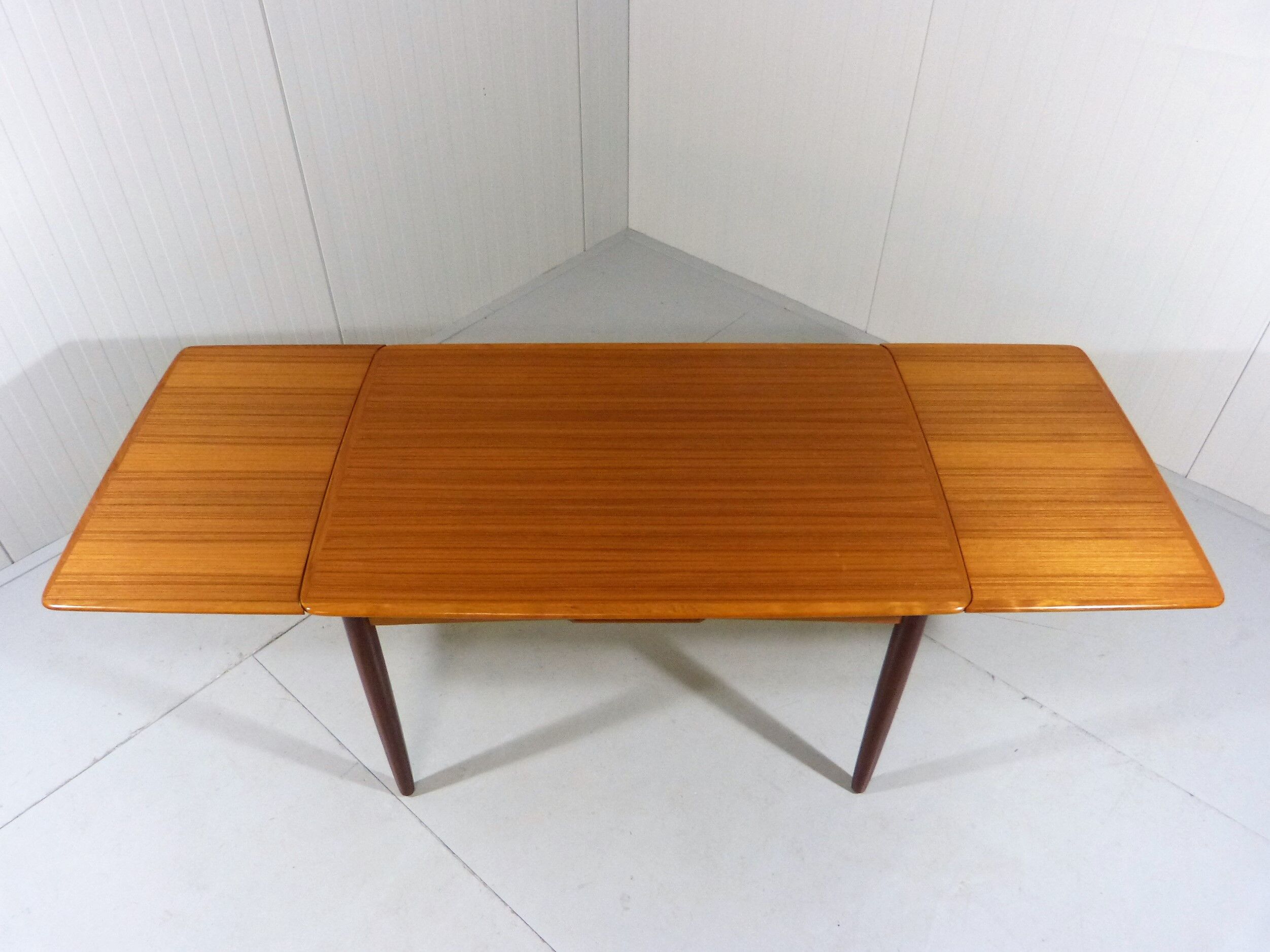 Danish teak extensible dining table, 1960’s