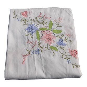White oval tablecloth large format floral 255X170