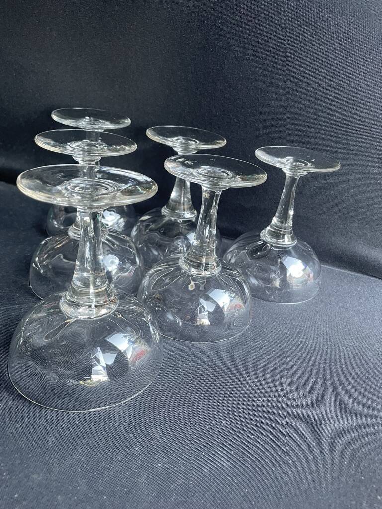 6 old champagne glasses – Blown glass