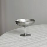 6 shiny metal cups with pearl rim