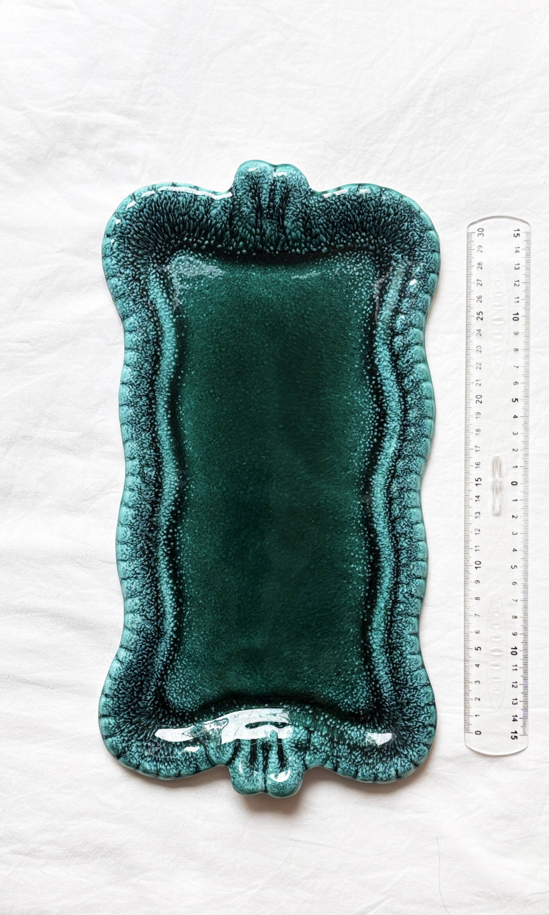 Green ceramic cake dish