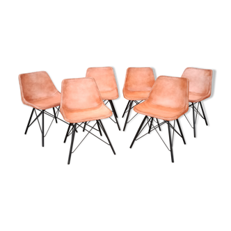 Set of 6 leather chairs with black metal frame