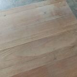 Base-shaped coffee table in light ash with a drawer and a compartment