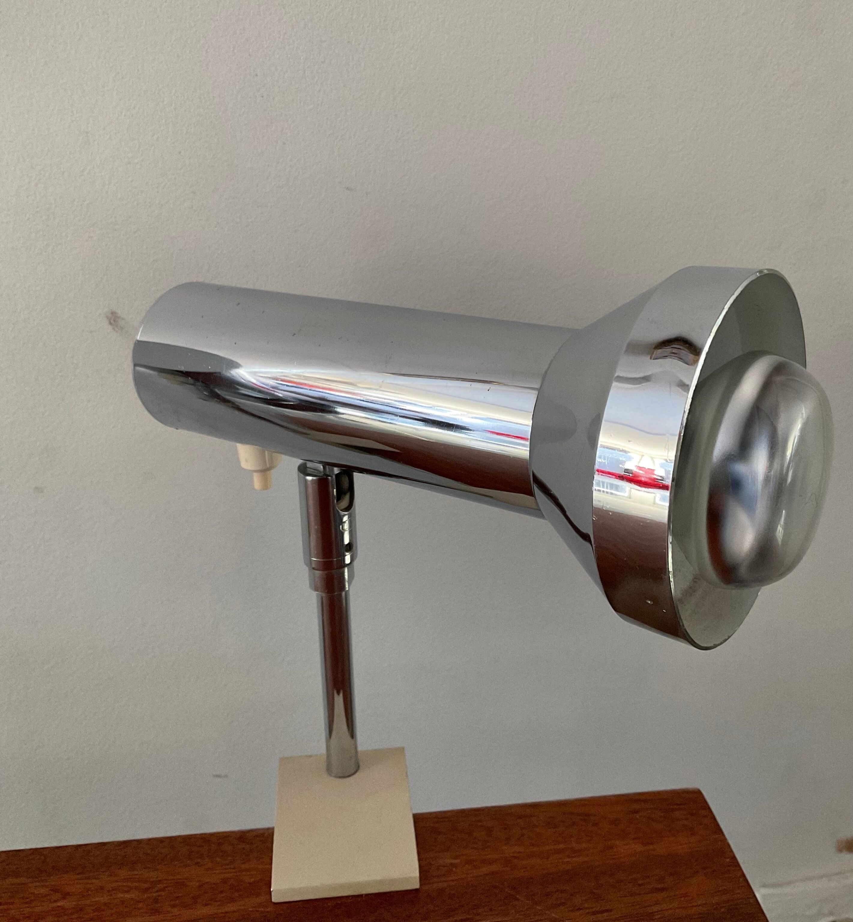 Pair of vintage wall lamps 60-70s
