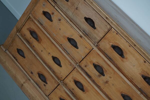 Meuble d'atelier ancien en pin allemand, début du XXe siècle