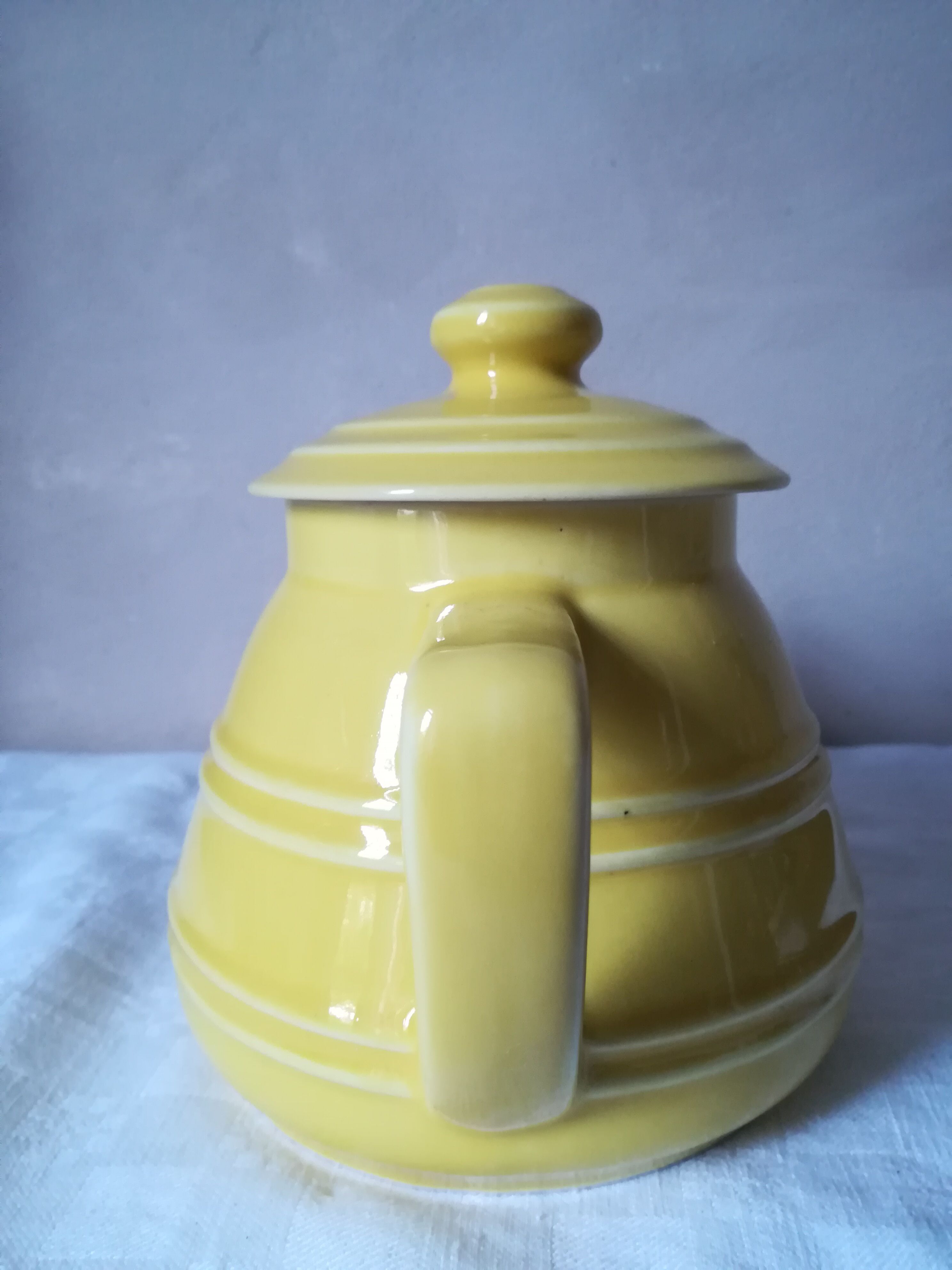 Art deco earthenware teapot/coffee maker