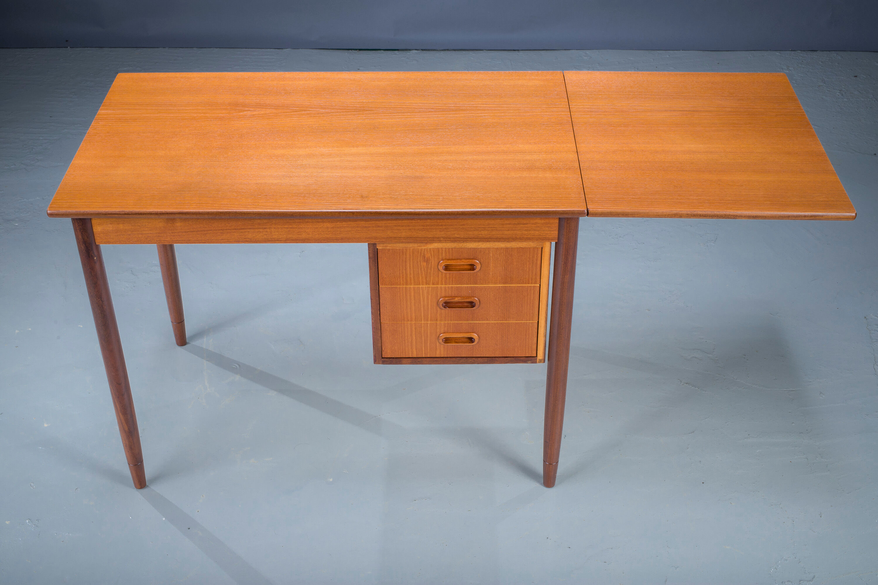 Mid-century teak Danish Desk, 1960