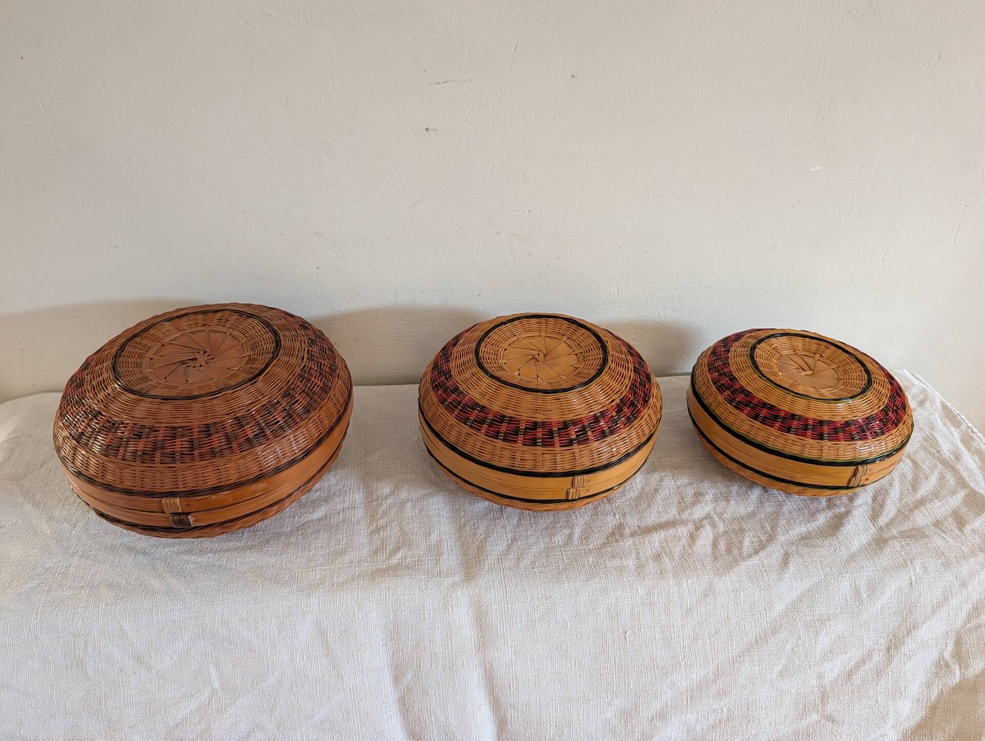 Set of three nesting bamboo boxes – China – 1980s