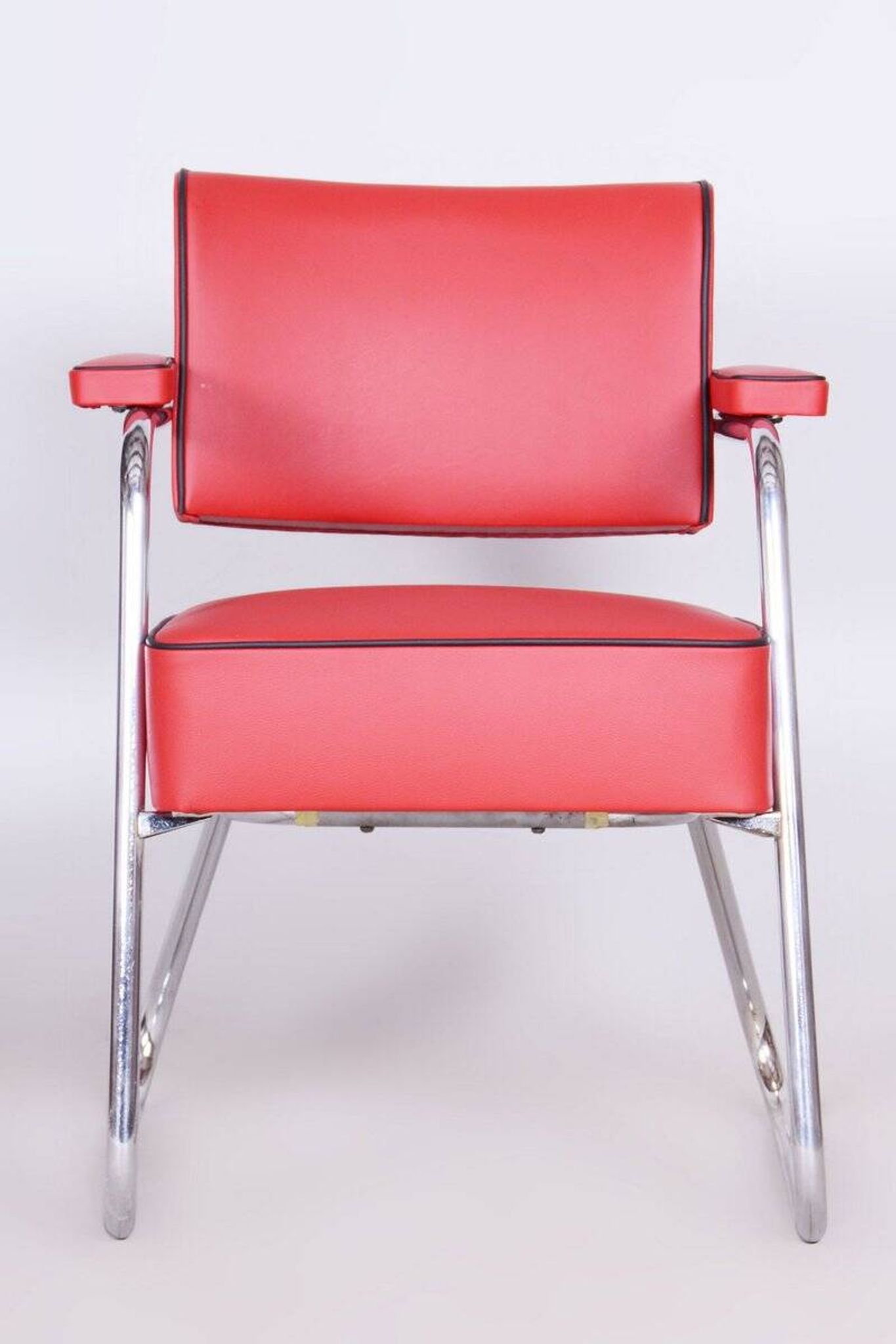 German Bauhaus Armchair in Leather attributed to G. Rohde for Mauser, 1930s