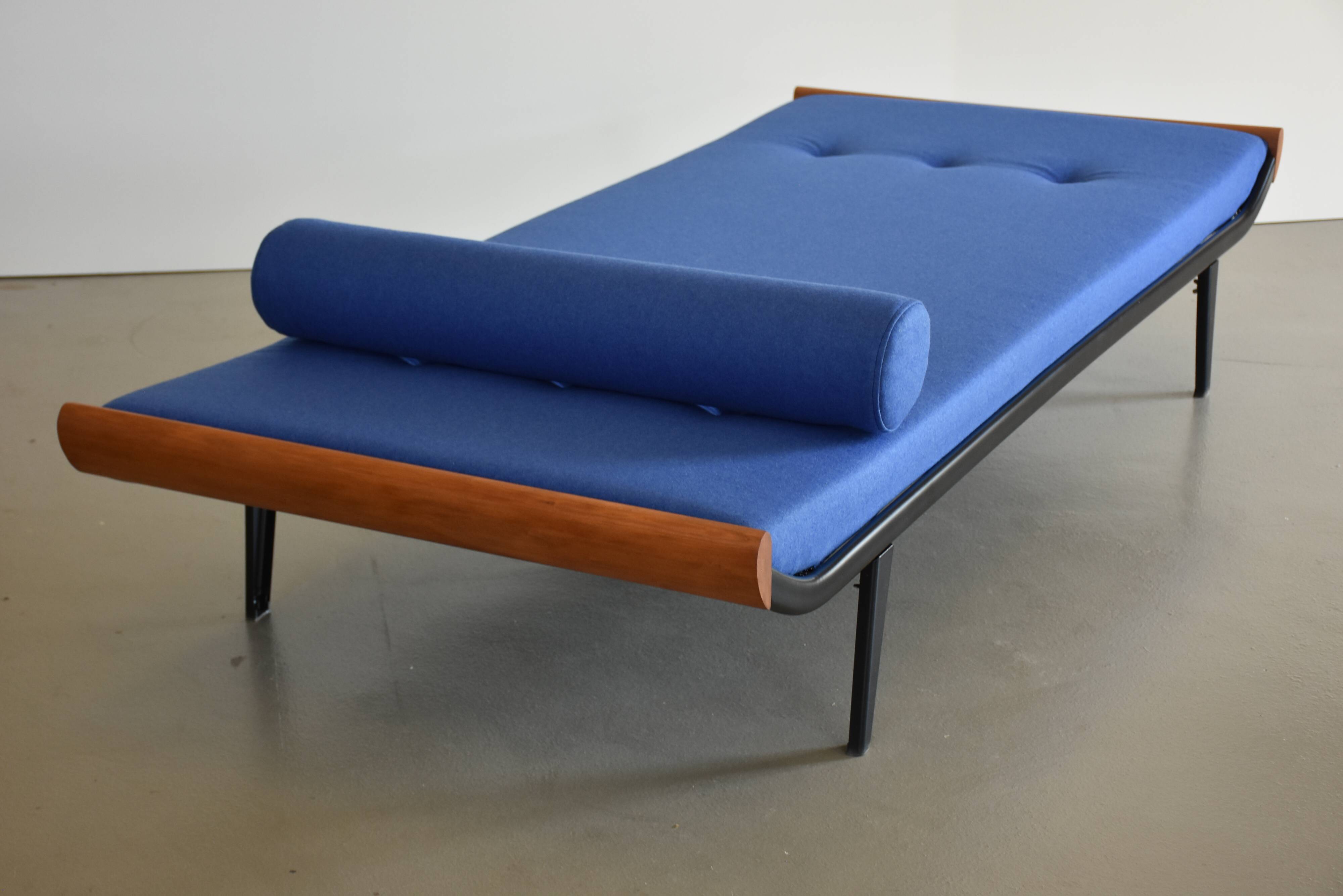 Restored Mid Century Daybed 50s 60s 70s
