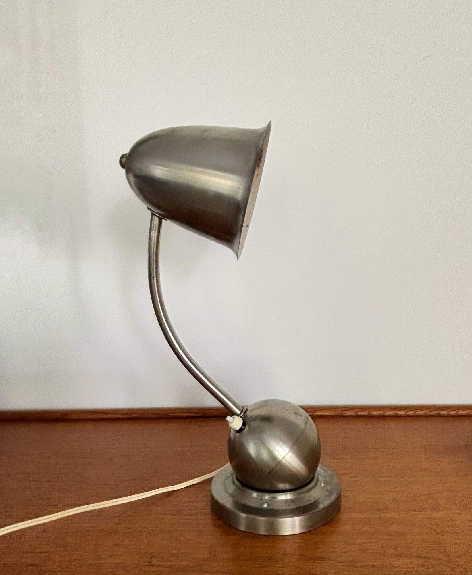 'The Tumbler', art deco desk lamp, W.H. Gispen for Daalderop, ca.1928