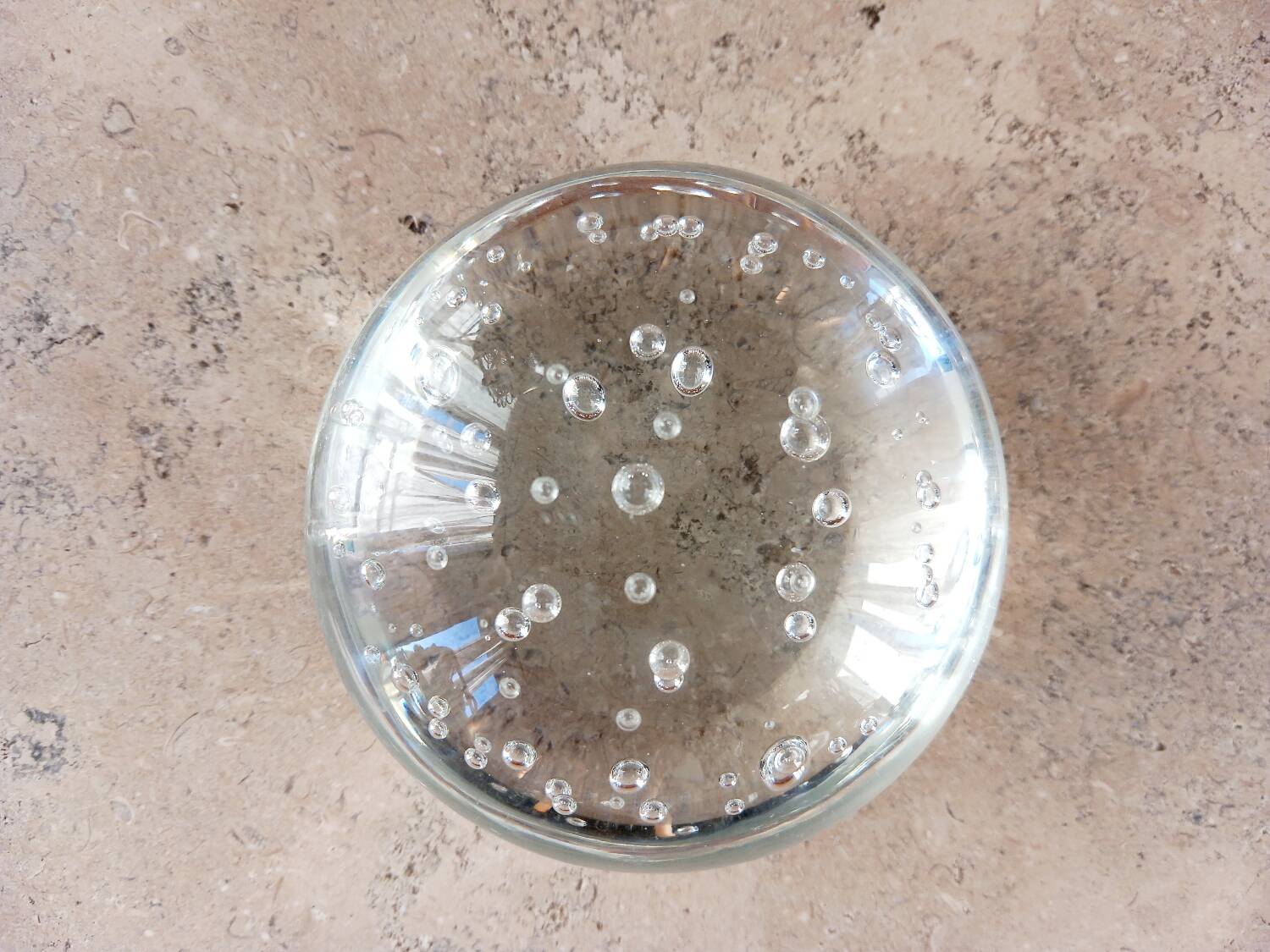 Bubble glass paperweight