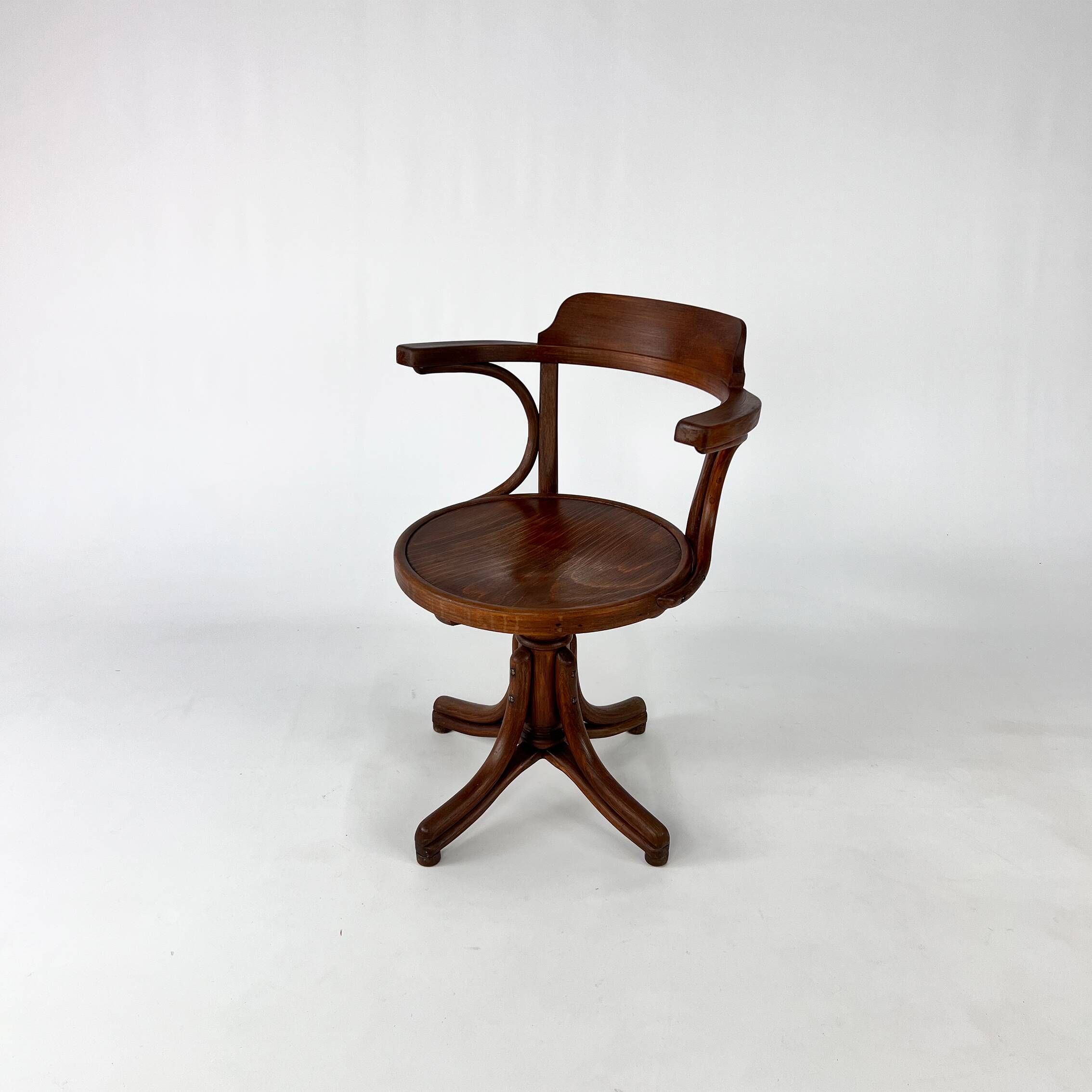 Chaise de Bureau en Chêne Courbé par Thonet, 1950s