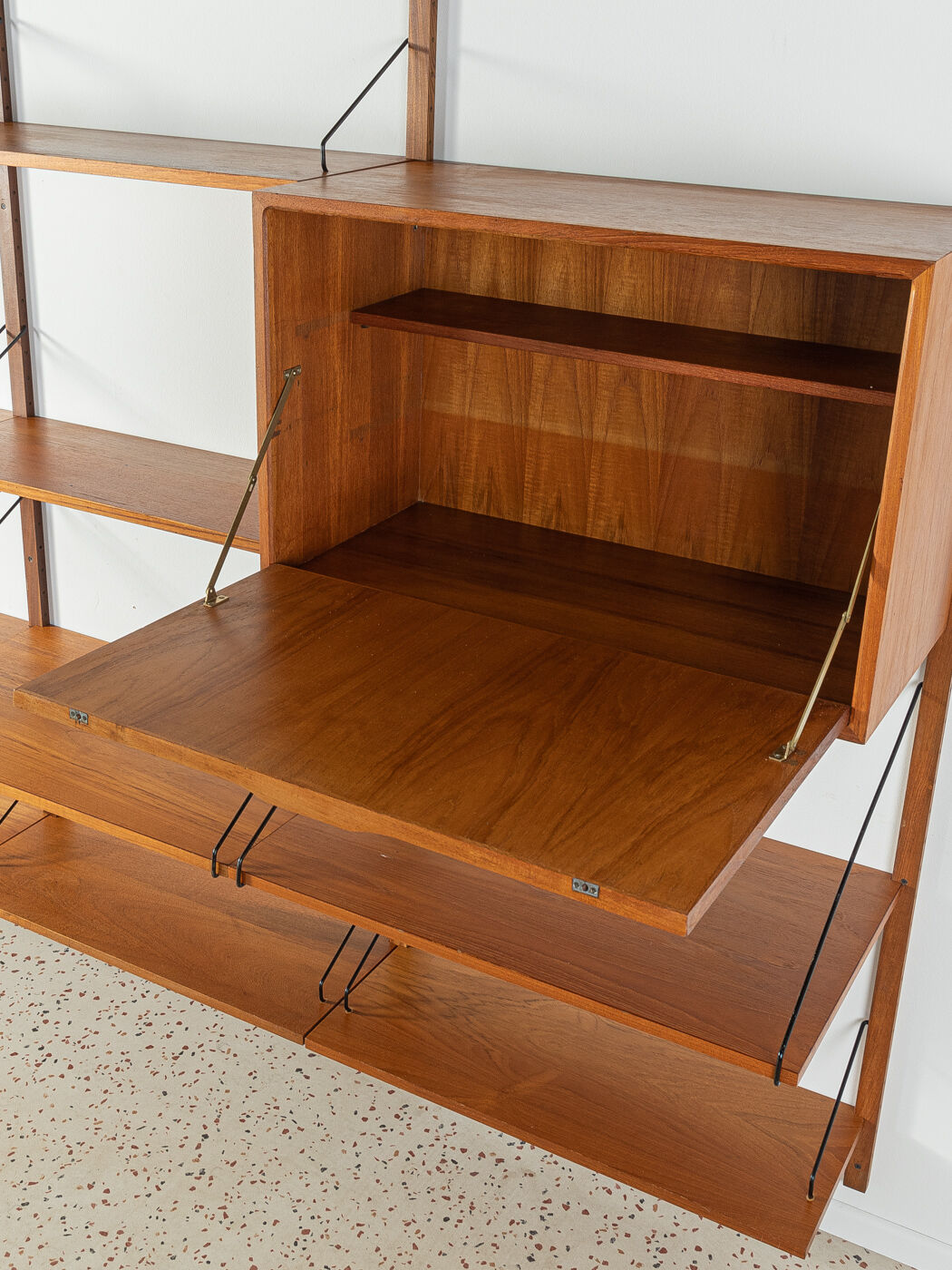 1950s wall shelf, Poul Cadovius