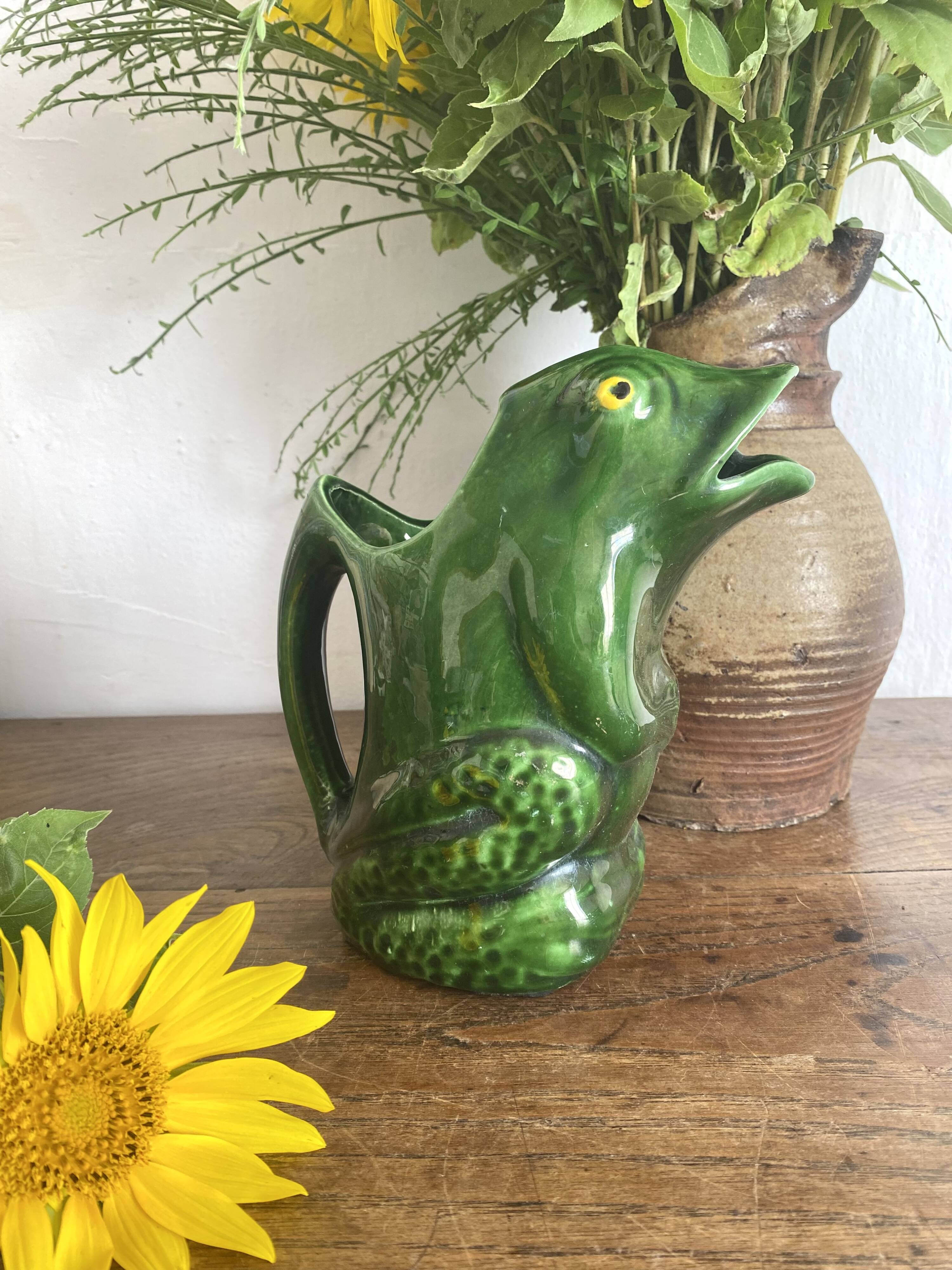 Frog jug slip