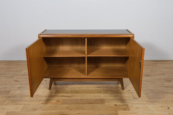 Petite enfilade par Bohumil Landsman et Hubert Nepožitek pour Jitona, Tchécoslovaquie, années 1960.