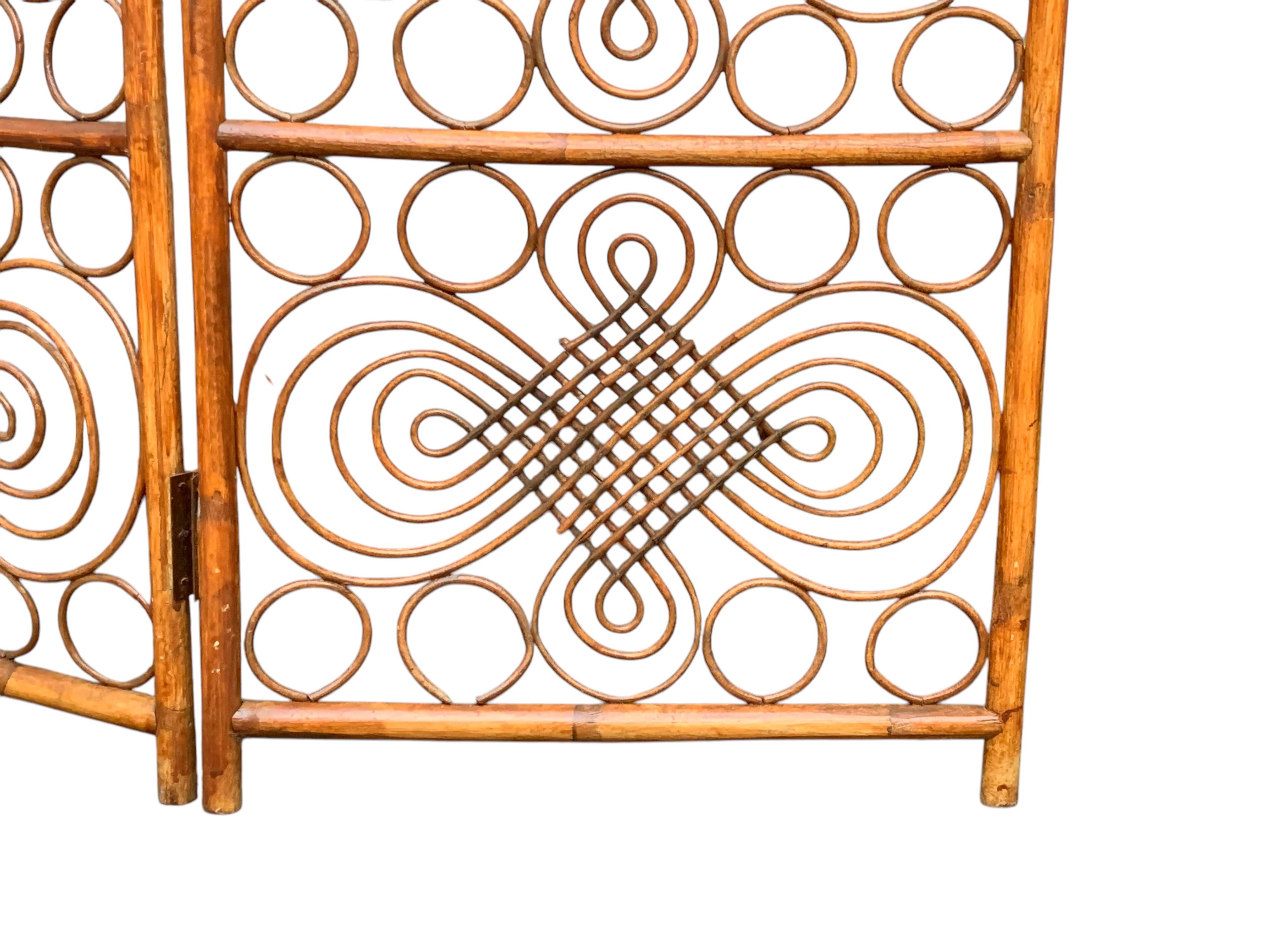 Vintage 1960s Curved Rattan Screen