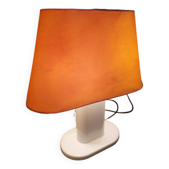 Lampe à poser post moderniste  du designer harvey guzzini  1970/80