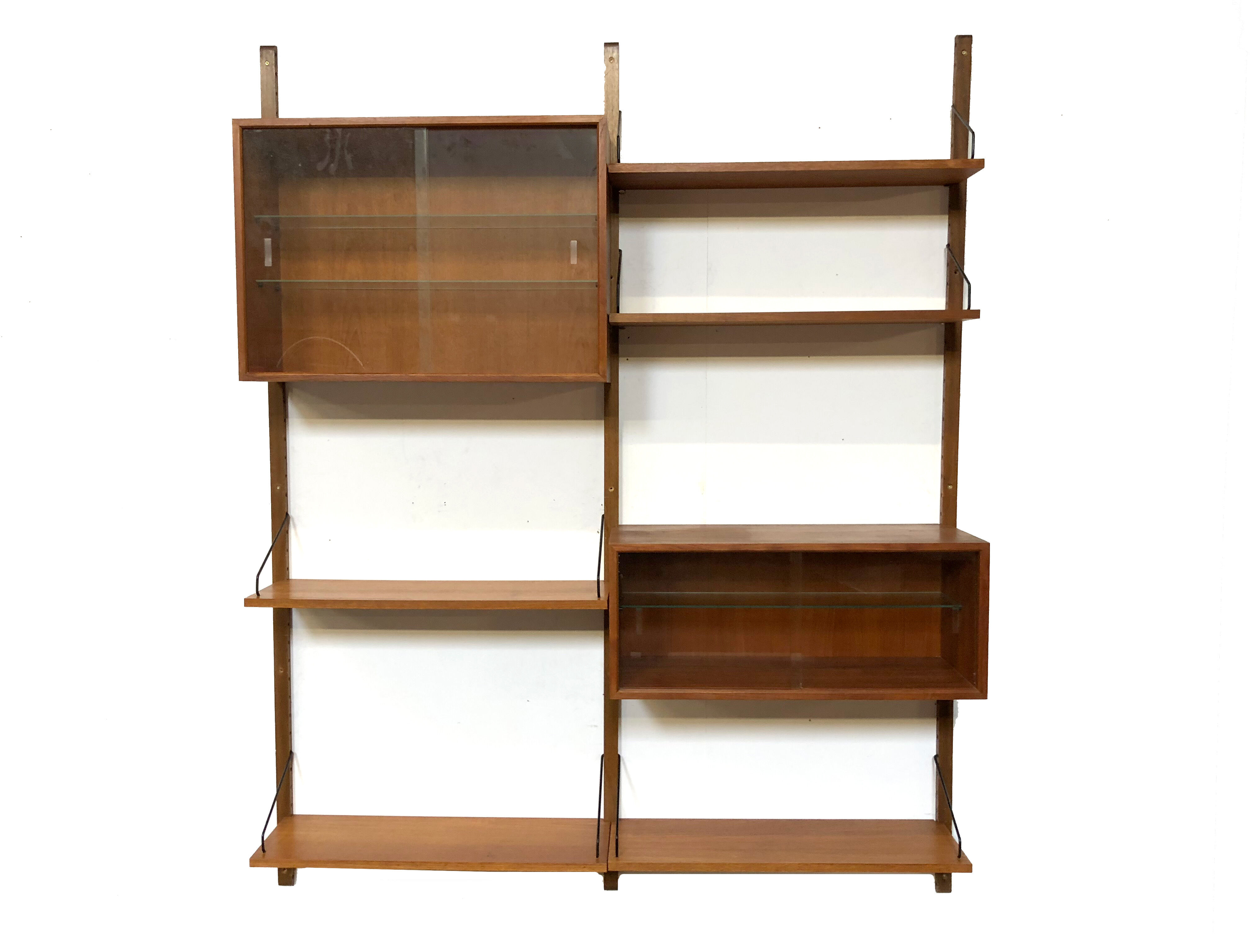 Poul Cadovius royal system