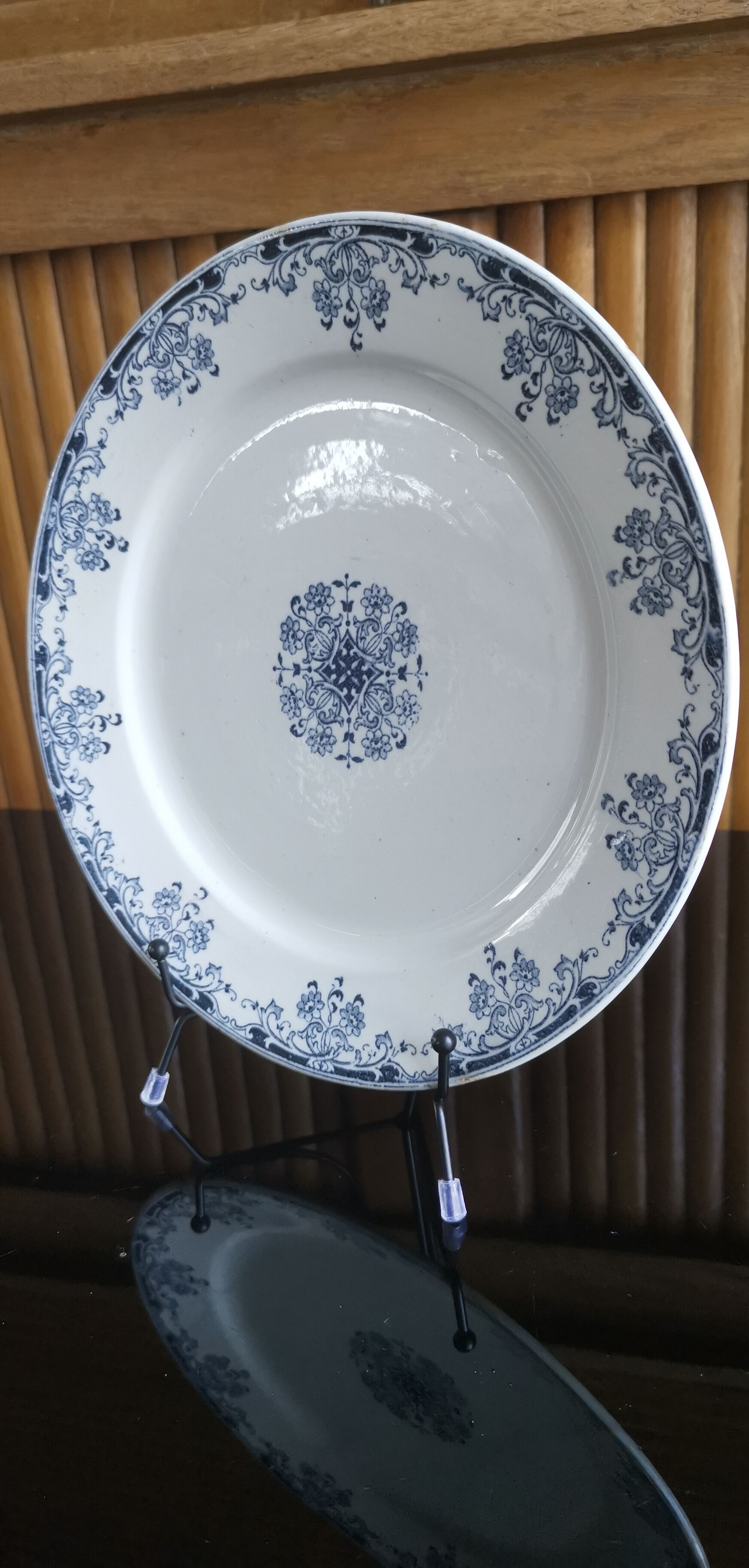 Old flat plate Iron Earth model "Mignon", U et Cie Sarreguemines