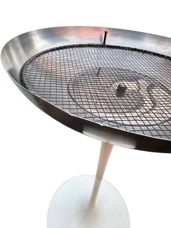 Cendrier sur pied tulipe de Eero saarinen pour Knoll International