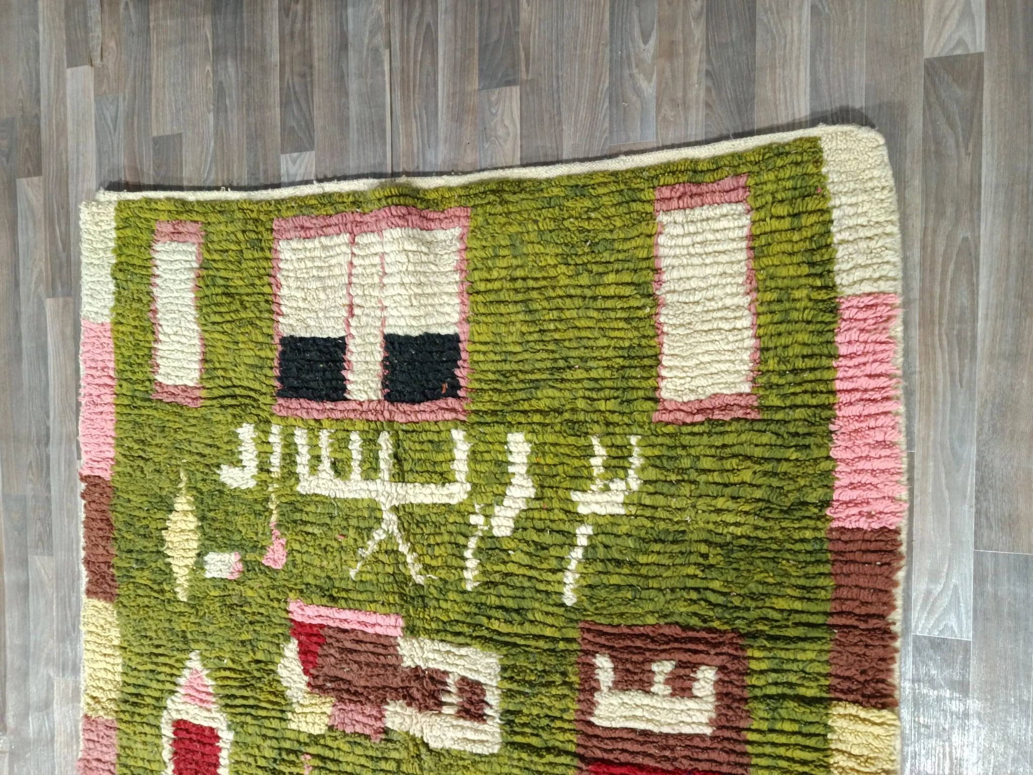 Tapis en laine artisanal marocain, grande taille 250x150 cm, fait main