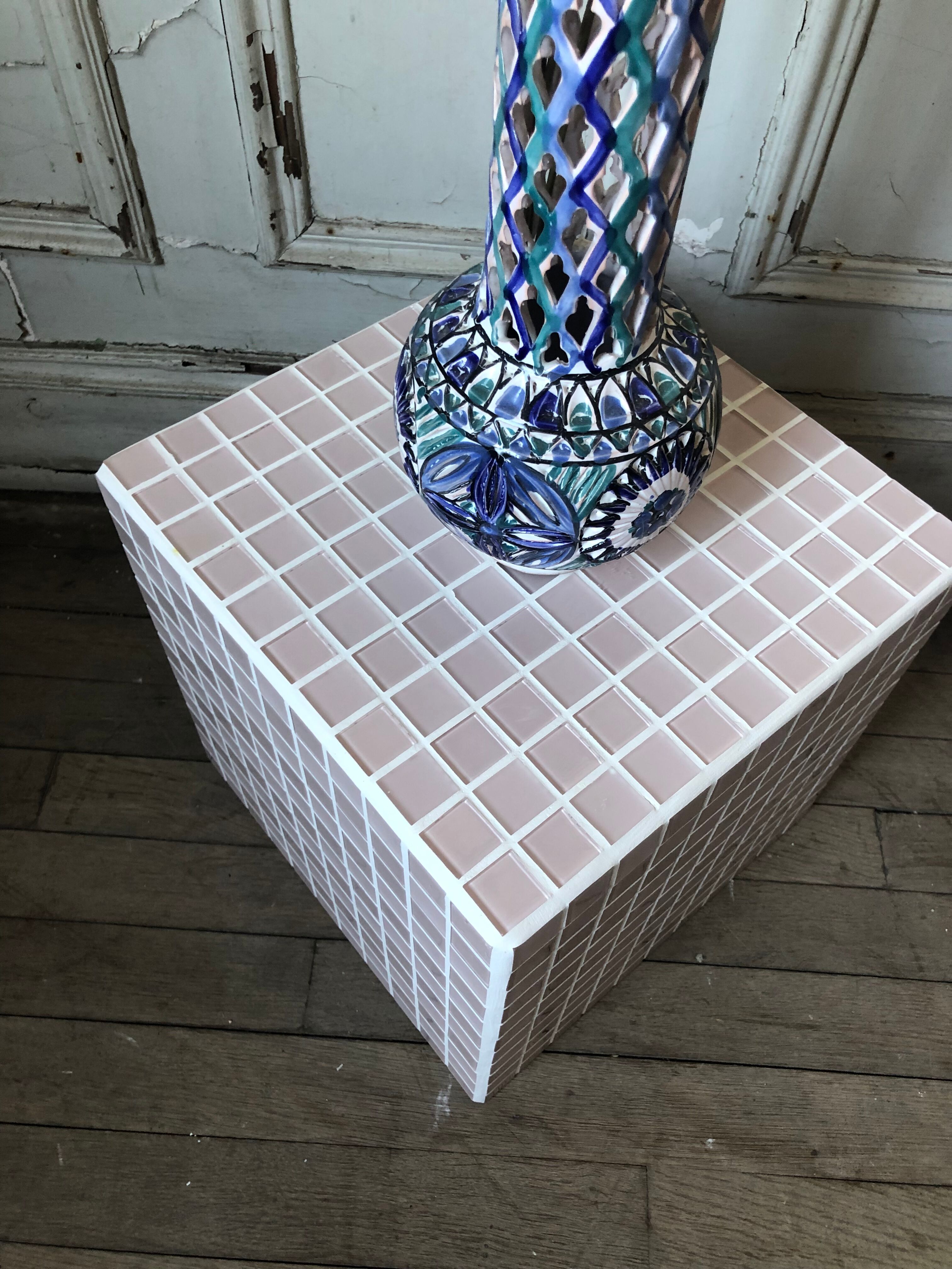Cube tile / pink mosaic
